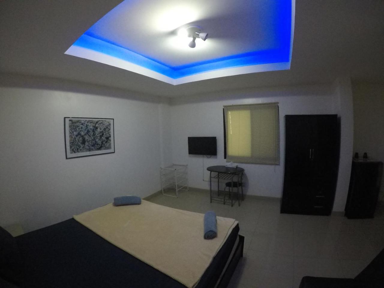 French Connection Hotel Pattaya Buitenkant foto