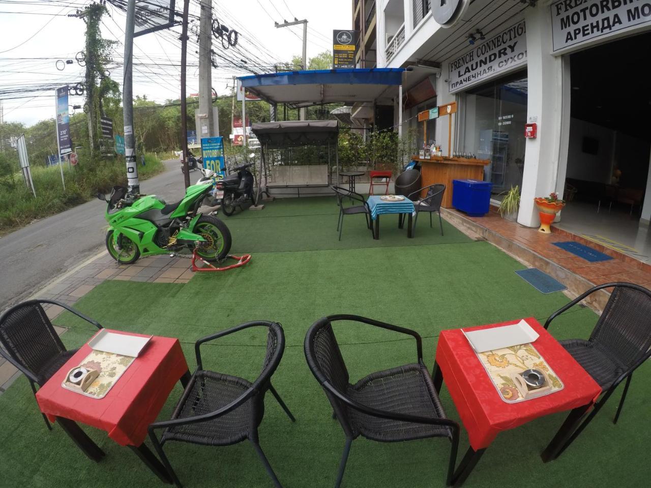 French Connection Hotel Pattaya Buitenkant foto