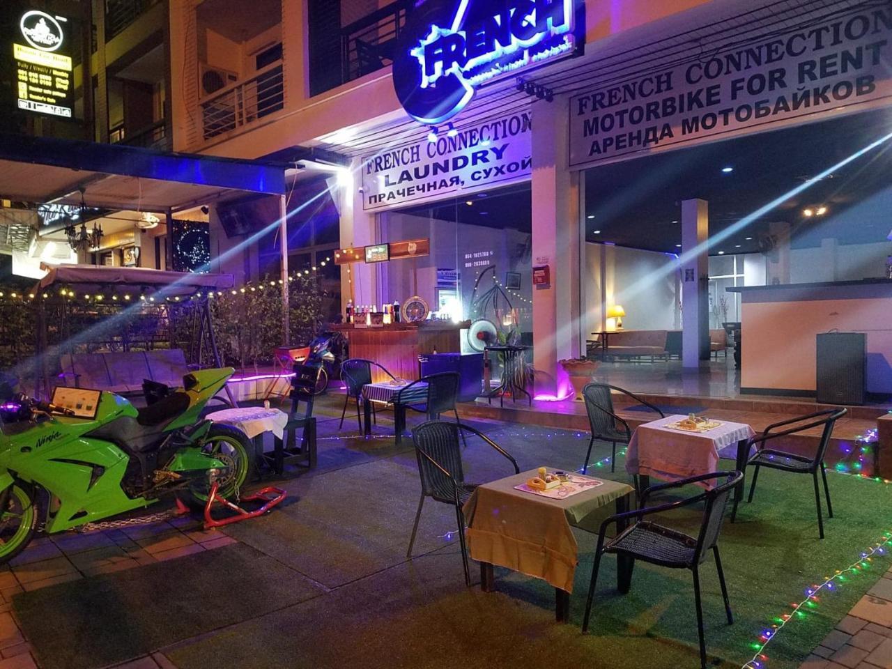 French Connection Hotel Pattaya Buitenkant foto