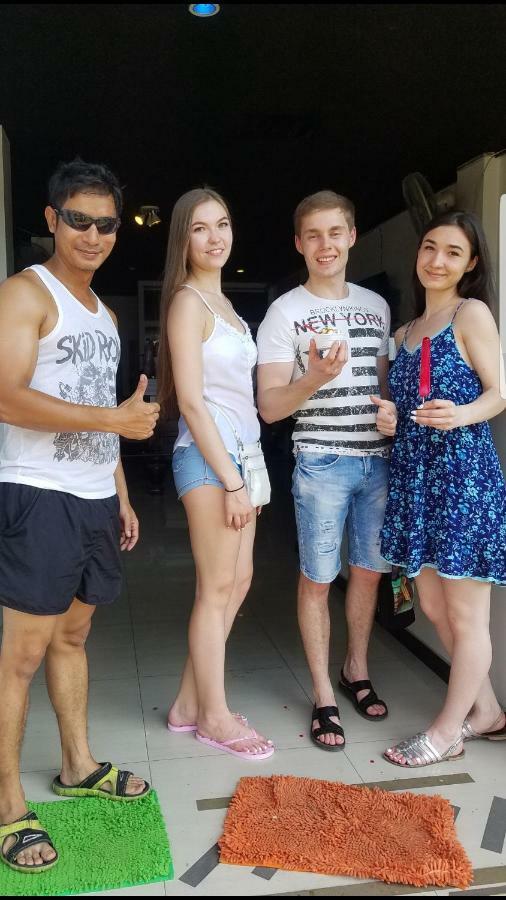 French Connection Hotel Pattaya Buitenkant foto